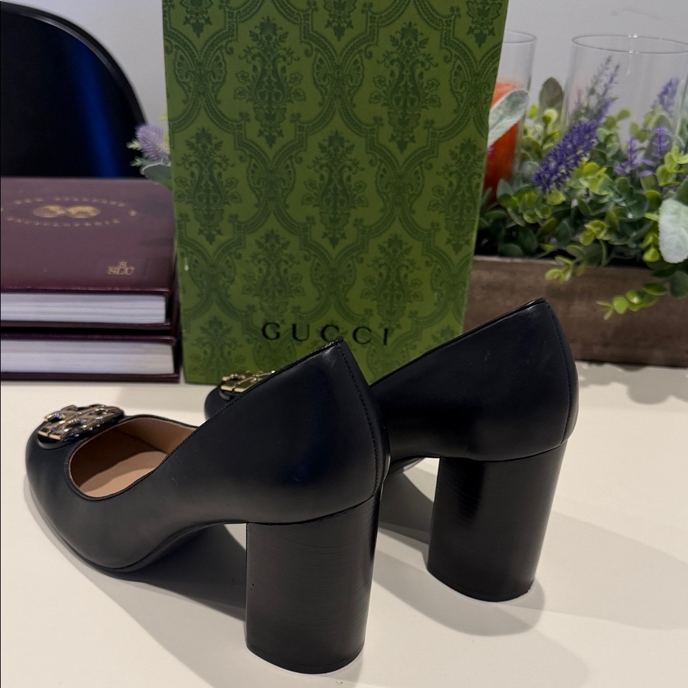 Tory Burch Janey Black Leather Block Heel Pumps - Picture 7 of 12